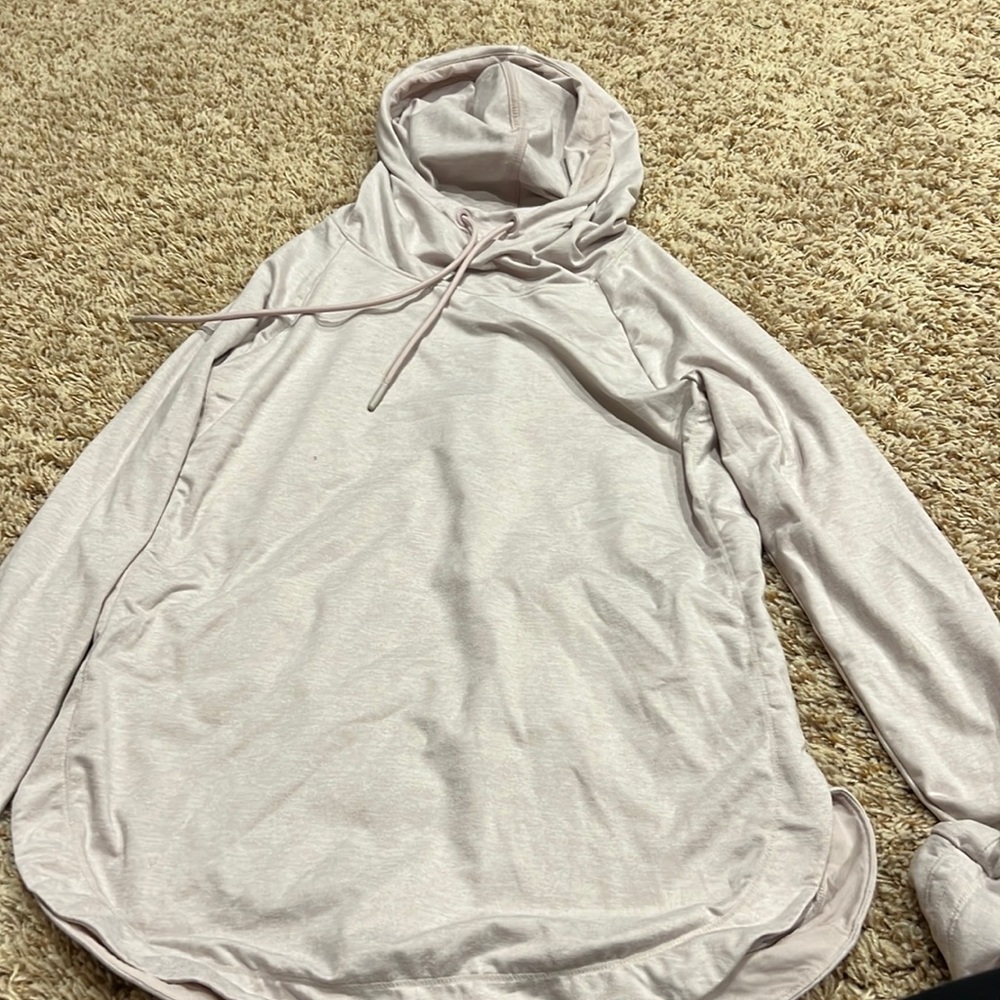 Women’s Athleta top